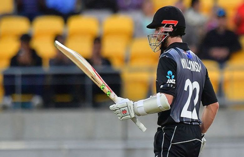 New Zealand beat England by 12 runs in T20 tri-series