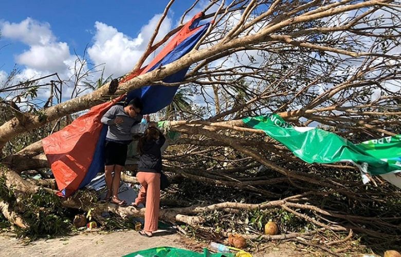 Philippines typhoon death toll hits 375