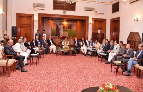 PM Imran seeks cooperation for accomplishing mission of poverty alleviation