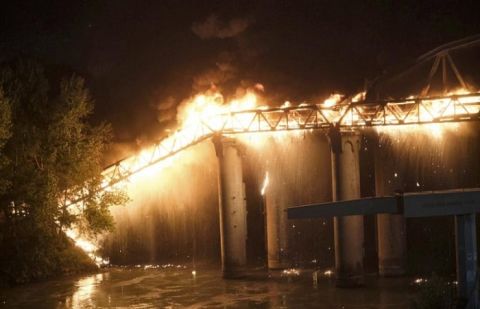 Fire damages Rome's historic 19th century 'Iron Bridge'