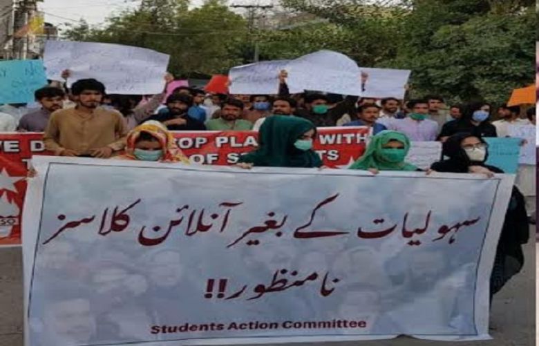 Protest against online classes