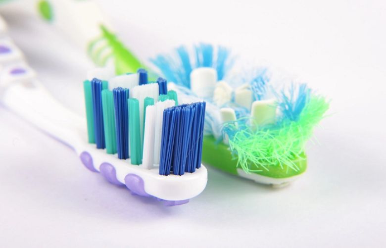  toothbrushes