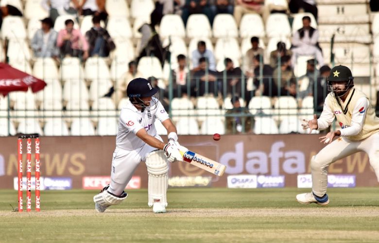  Multan Test: Pakistan need 355 to win against England
