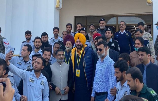 Navjot Singh Sidhu arrived in Pakistan to visit Gurdwara Kartarpur Sahib