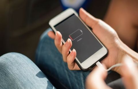 7 things that make your smartphone battery die faster