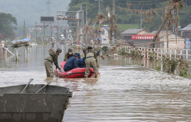 Rain hampers rescue efforts after deadly Japan floods