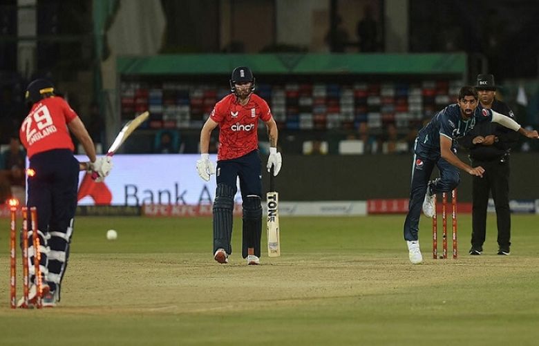 Brook, Duckett fire England to 221-3 in third T20I against Pakistan