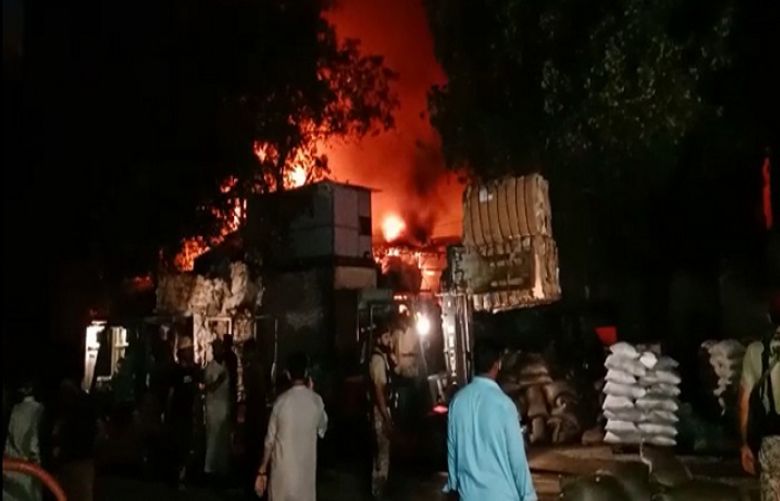 Karachi: Fire at bundling processing plant spreads to two additional structures in Landhi