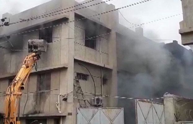 Deadly Karachi chemical factory fire kills 17 labourers