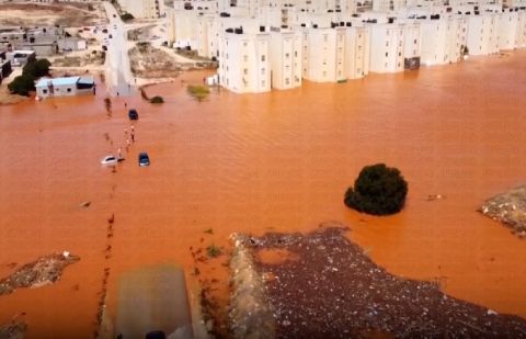 Thousands of people dead and missing after devastating floods in Libya