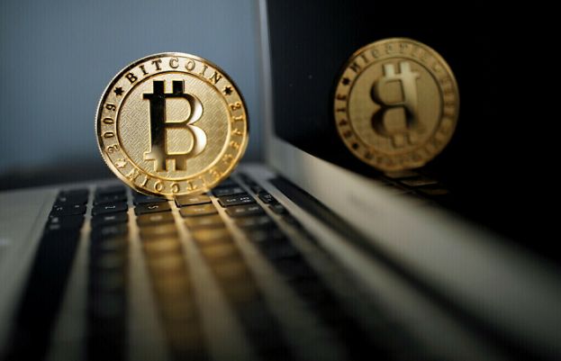 Bitcoin crash below $19,000 as cryptos creak under rate hike risk