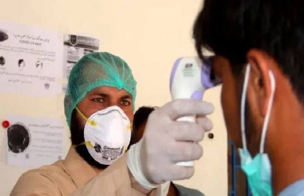 Pakistan orders strict screening of travellers to stop Nipah virus spread