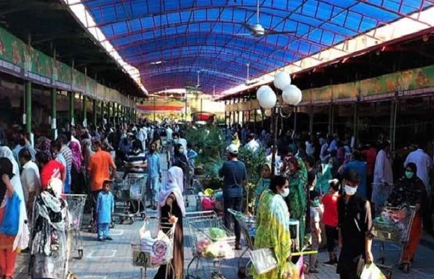 Govt decides to extend closing hours of markets till 9 pm