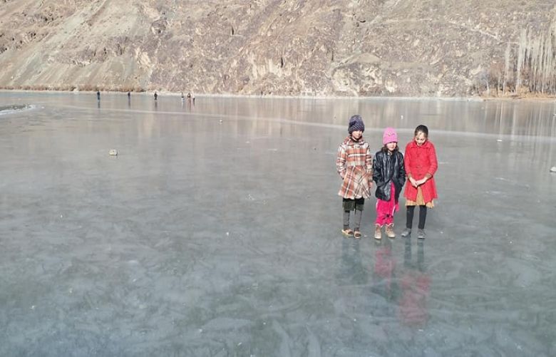 Severe cold wave grips Gilgit-Baltistan