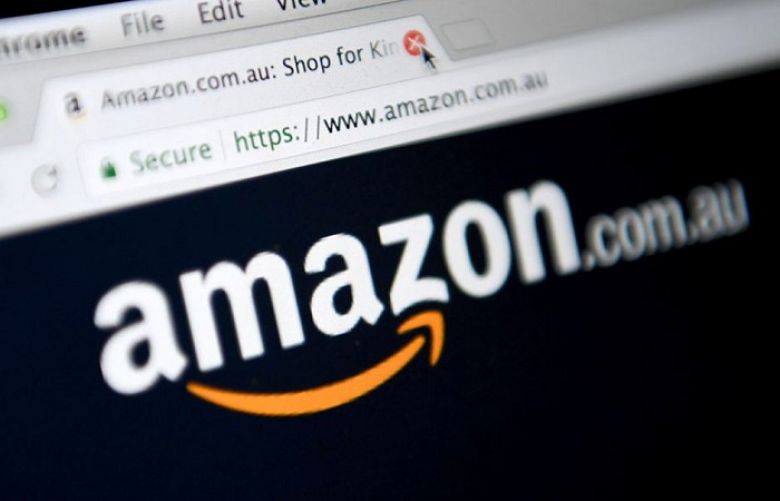 Amazon’s stock market value hits $900 billion