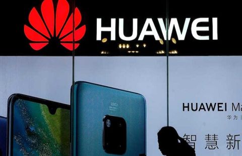Huawei plans smartphones re-entry