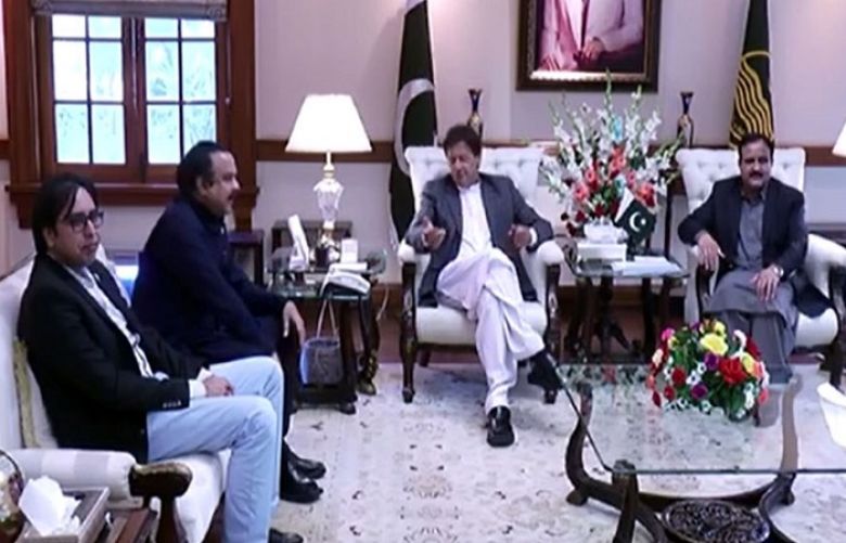PM, CM Punjab discuss provincial government’s 100-day performance
