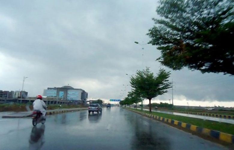 Light rain in cities across Punjab