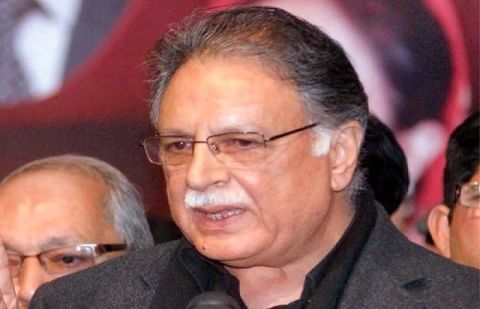 Pervaiz Rasheed questions Nawaz's absence from corruption hearing