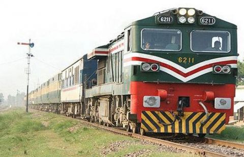 Supreme Court gives govt four more weeks to overhaul Railways