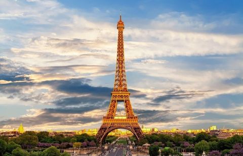 Eiffel Tower to reopen today as strike ends