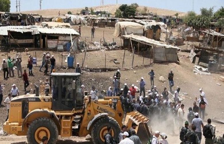 Israeli Bulldozers, Forces Enter Khan Al-Ahmar to Demolish Village
