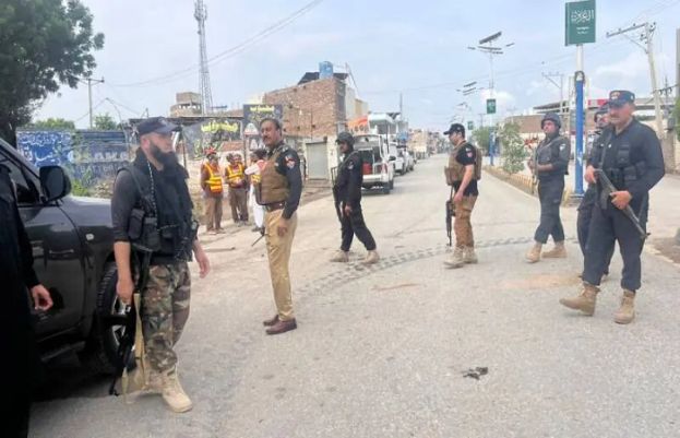 The Federal Constabulary Headquarters in Peshawar was targeted in an attack