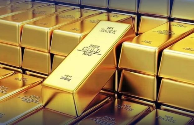 Gold price per tola increases Rs5,700 in Pakistan