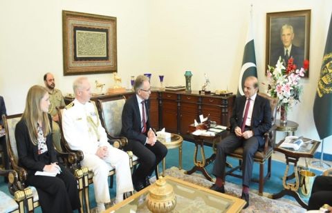 Australian High Commissioner to Pakistan Neil Hawkins calls on Prime Minister Shehbaz Sharif 