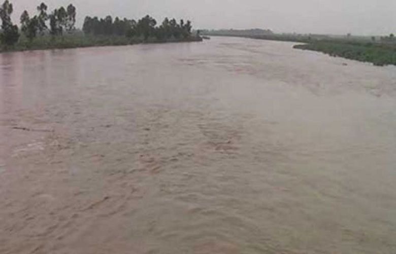 Sutlej River surges to high flood at Islam Headworks
