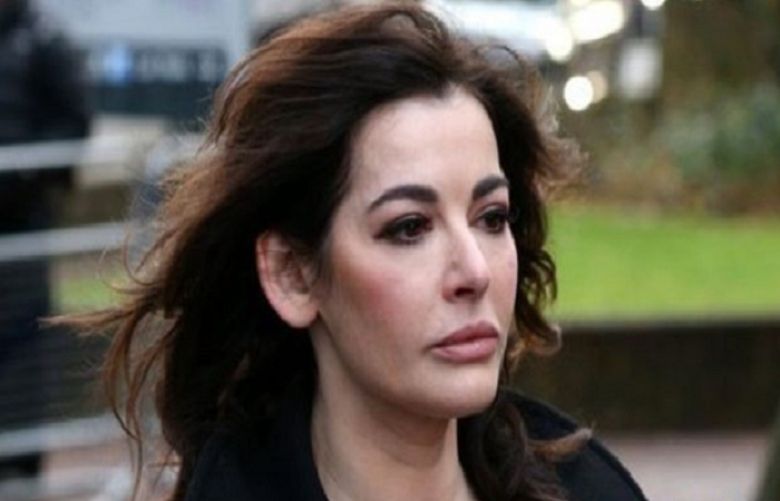 Nigella Lawson: Don&#039;t airbrush my &#039;sticking out stomach&#039;