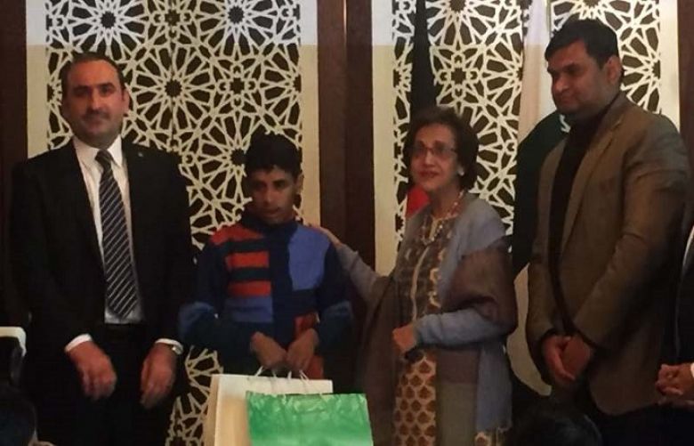 Afghan child who went missing in Isb in 2015 handed over to Afghan diplomats