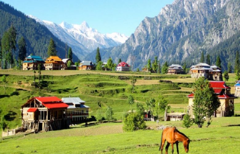 2.5 mln tourists from parts of country thronged into picturists valleys of KP