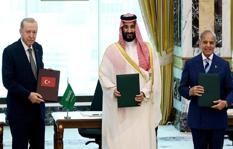 Pakistan, Saudi Arabia, Turkiye sign joint defence pact in Makkah