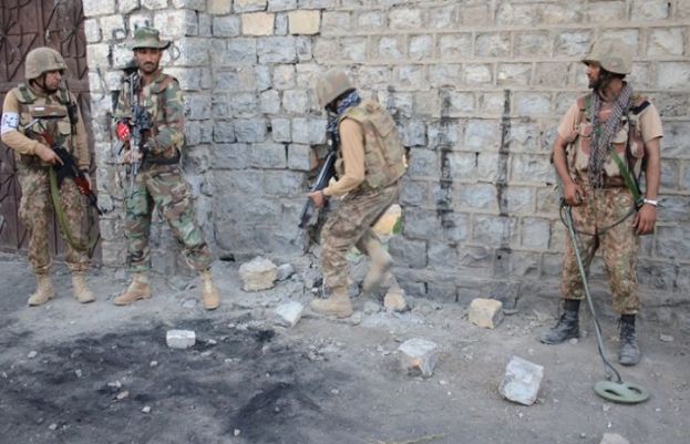 Terrorists martyr 10 soldiers in Balochistan