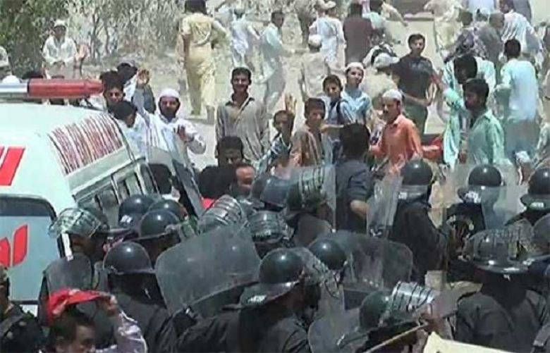 Rabia murder case: One killed, three injured in clash with Karachi police