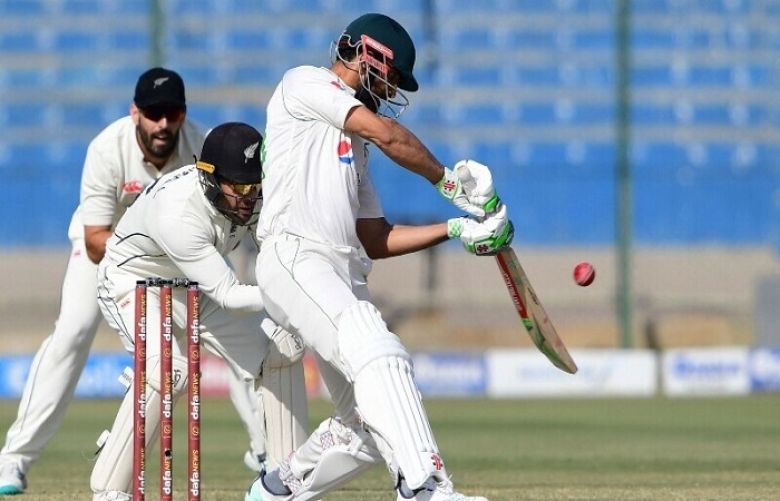 Haq anchors Pakistan after New Zealand pile on 449 in second Test