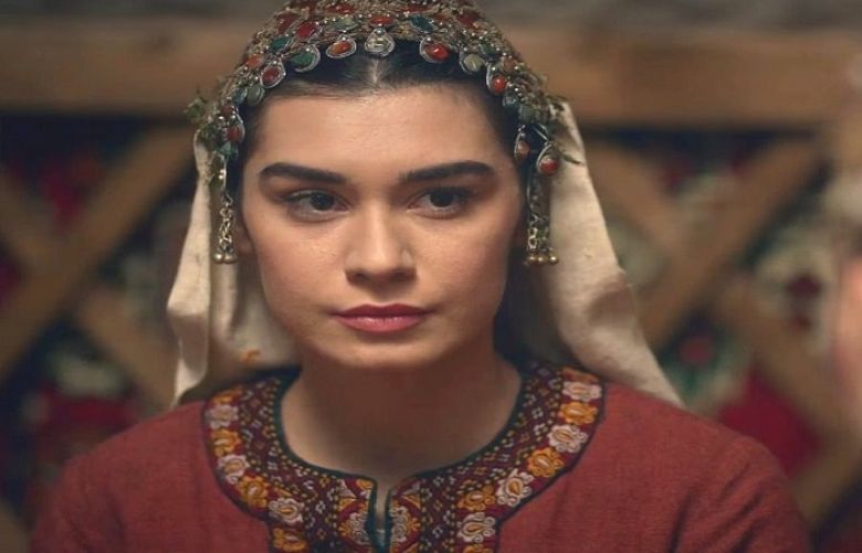 Ertugrul&#039;s Gokce Hatun looks ethereal in this real-life picture