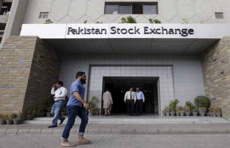 Stock Exchange continued to stay in green
