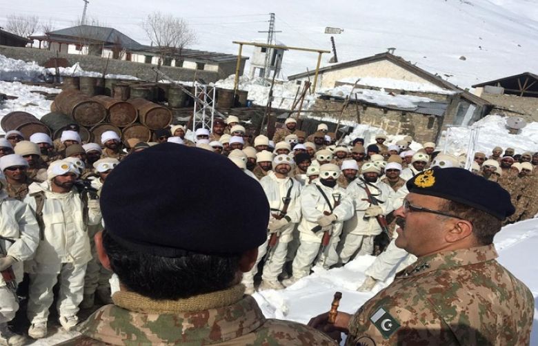 Corps Commander Rawalpindi visits Siachin: ISPR