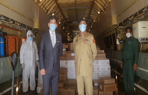 Uzbekistan donates protective gear and medicines to Pakistan