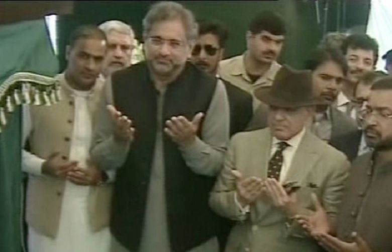 PM lays foundation stone of LNG power plant in Jhang