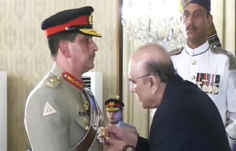 President confers Nishan-e-Imtiaz (Military) on General Aamer Raza
