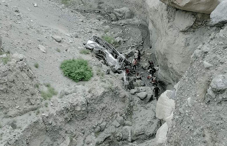 Tourist vehicle plunges into ravine in GB’s Diamer, 5 killed