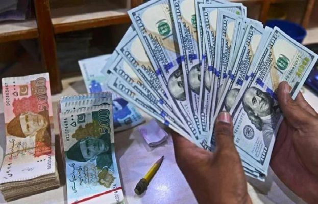 Rupee registers back-to-back losses against US dollar