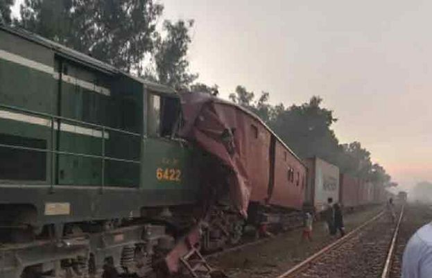 At least 31 injured in Sheikhupura train crash