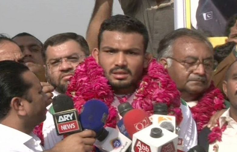Pakistani wrestlers return home from Commonwealth Games