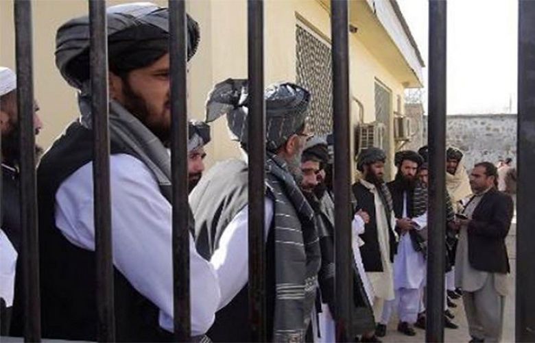 Afghan president pardons 75 prisoners loyal to former warlord Hekmatyar