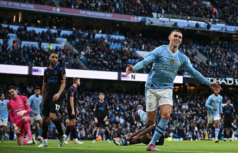 Foden double fires holders City into FA Cup fourth round