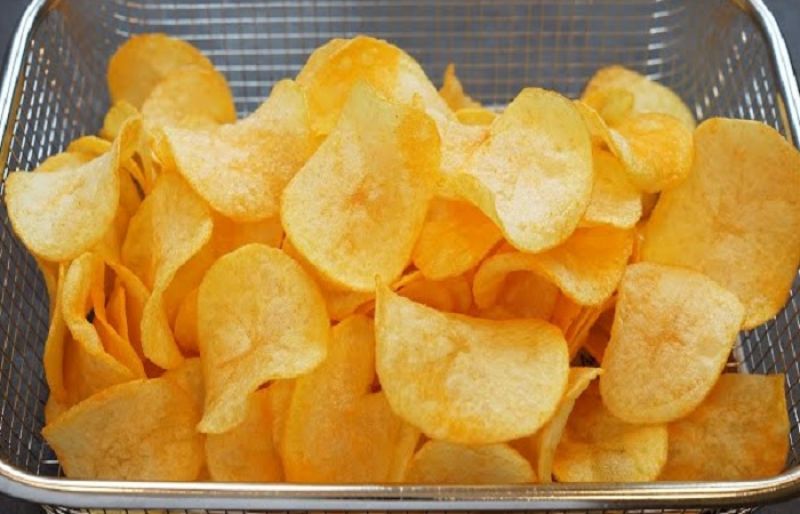 Are baked potato chips healthier than fried? Gaby McPherson busts myth -  SUCH TV
